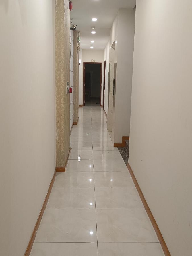 Nhu Y Hotel Cidade de Ho Chi Minh Exterior foto