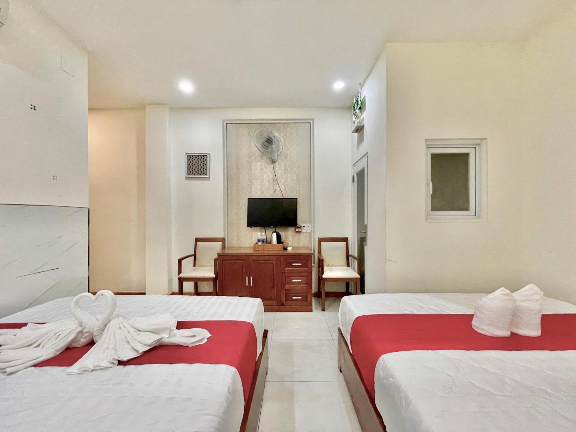 Nhu Y Hotel Cidade de Ho Chi Minh Exterior foto
