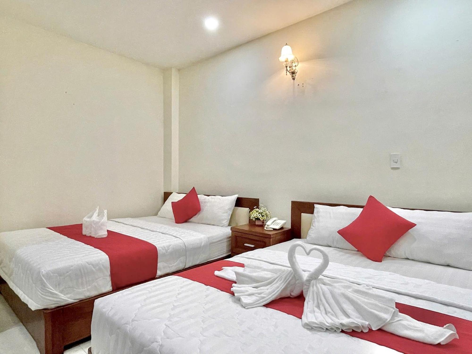 Nhu Y Hotel Cidade de Ho Chi Minh Quarto foto